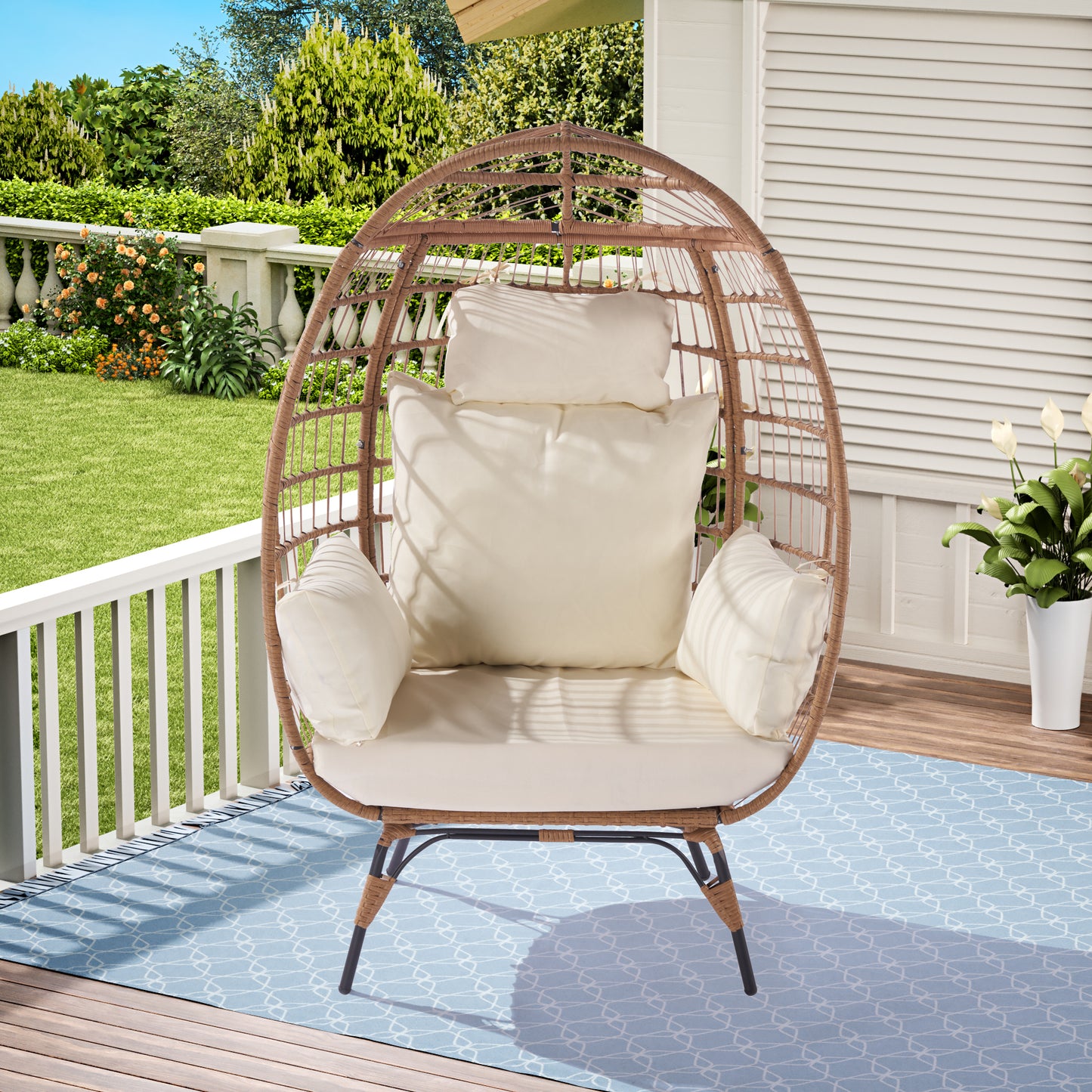 Wicker Egg Chair Indoor/Outdoor