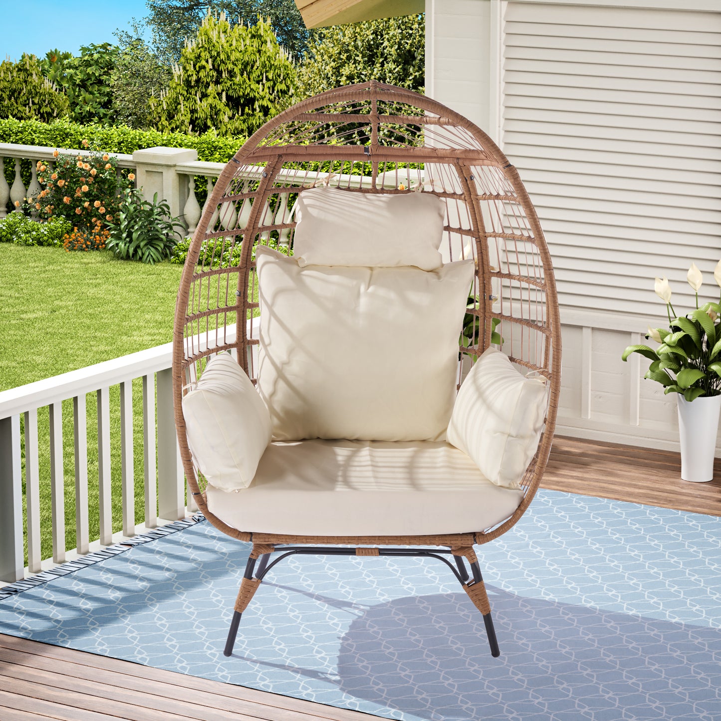 Wicker Egg Chair Indoor/Outdoor